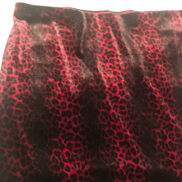 Vince Camuto Red Leopard Velvet Skirt Medium M - Picture 5 of 10